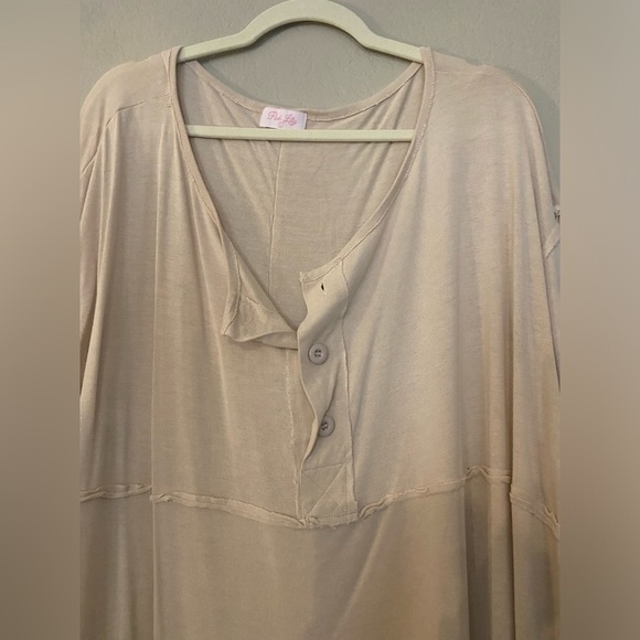 Pink Lily • NWOT • Henley tunic - Picture 2 of 5